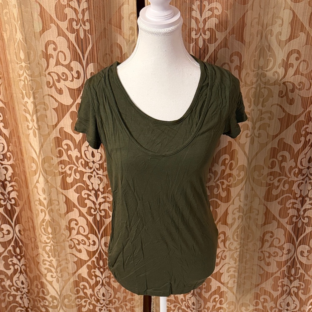 Chic Olive Green Short Sleeve Top